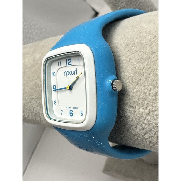 Ripcurl A2550G Cosmic Classic Surf Ladies Watch New Battery 33MM 7.25" J89 - Picture 2 of 12